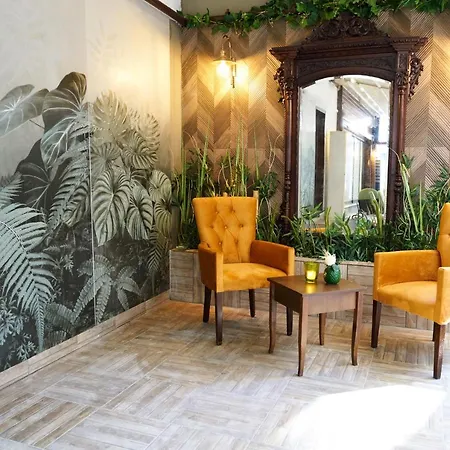 Mira Otel Alsancak Hotel 3*